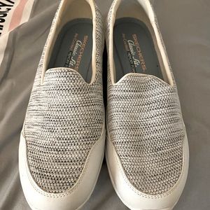 Sketchers slide on sneakers